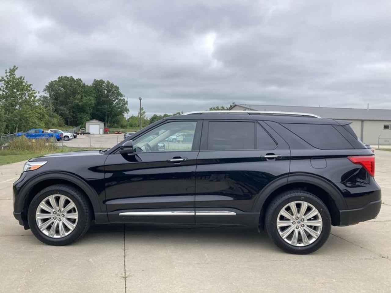 2021 Ford Explorer Limited 4WD Photo