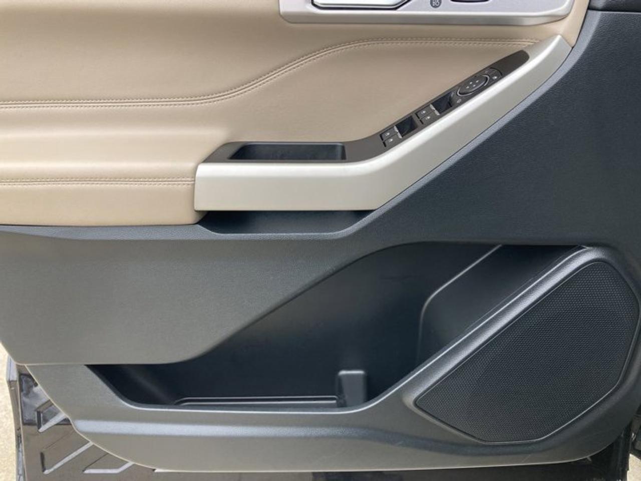 2021 Ford Explorer Limited 4WD Photo