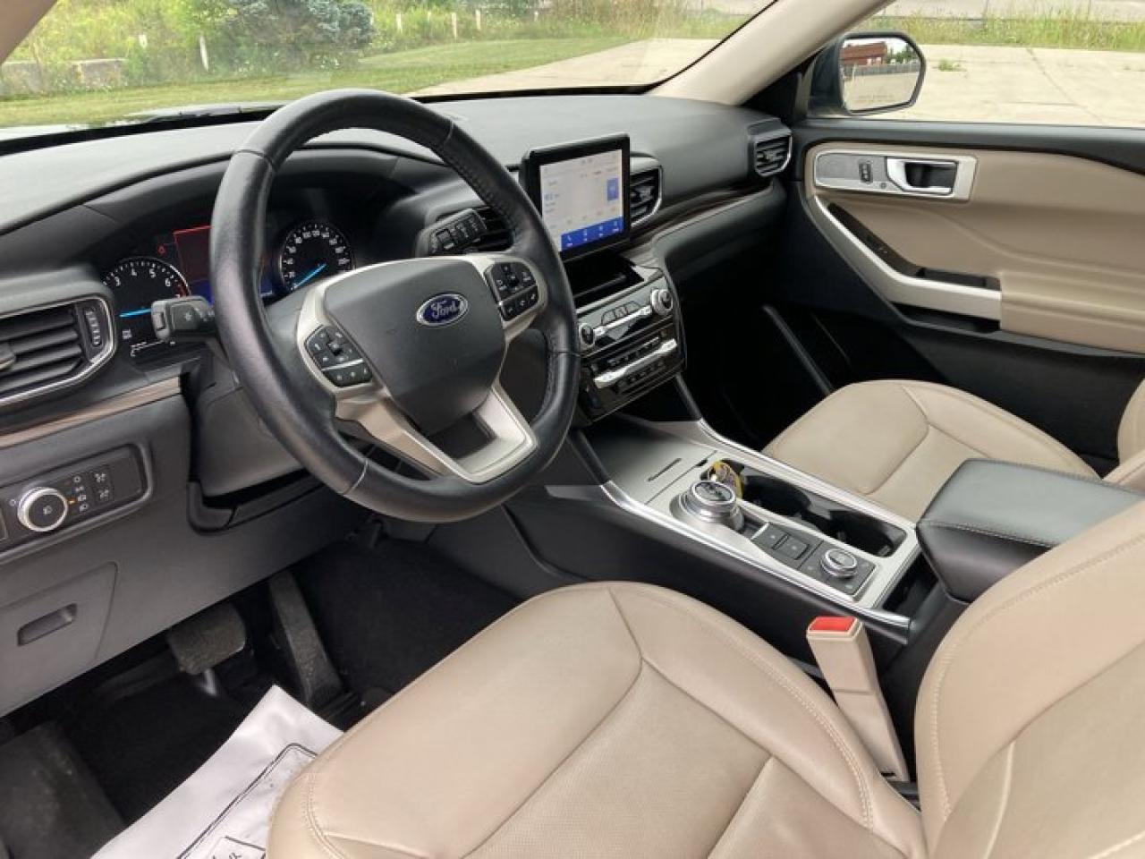 2021 Ford Explorer Limited 4WD Photo