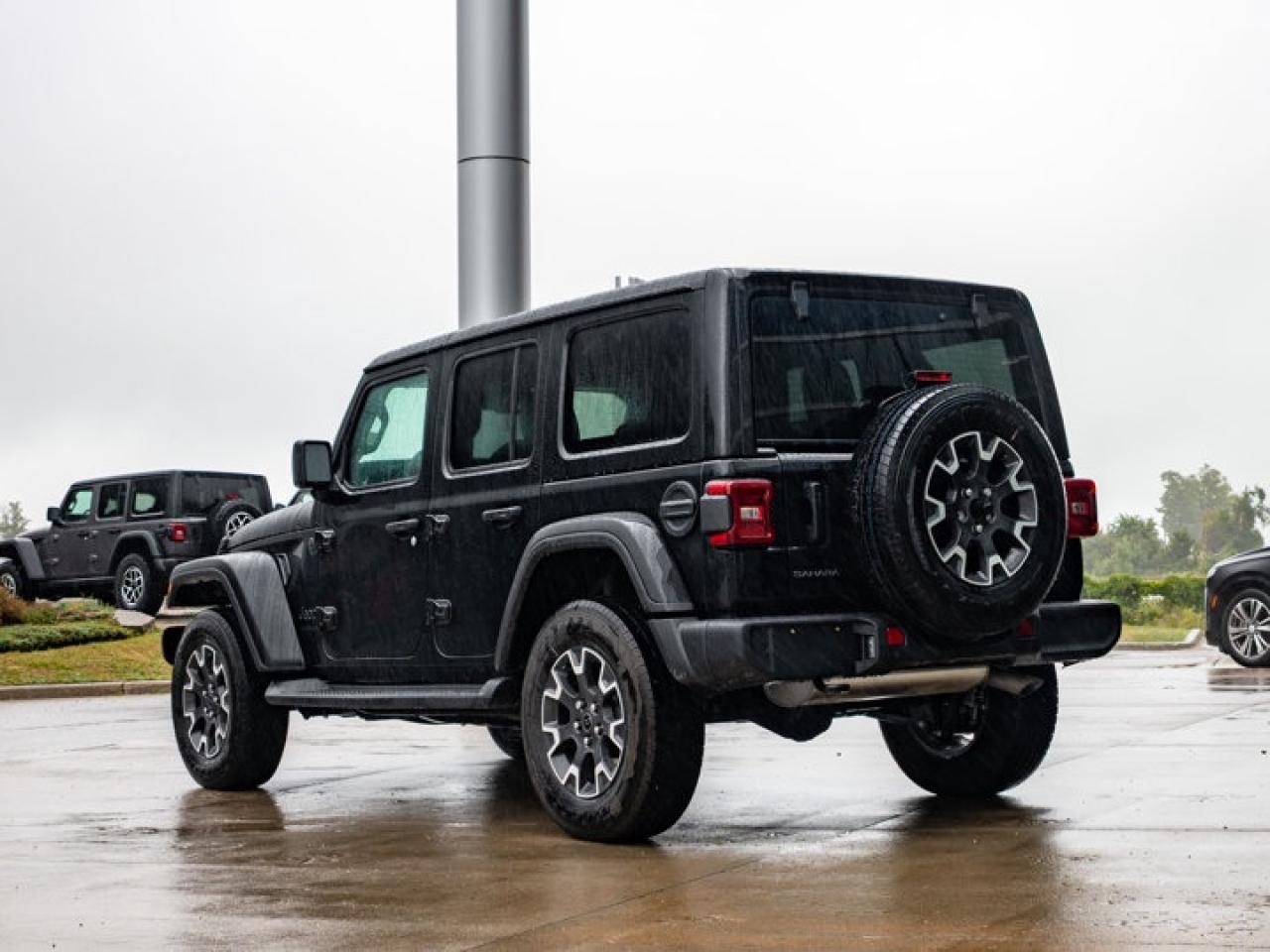 2025 Jeep Wrangler Sahara Photo