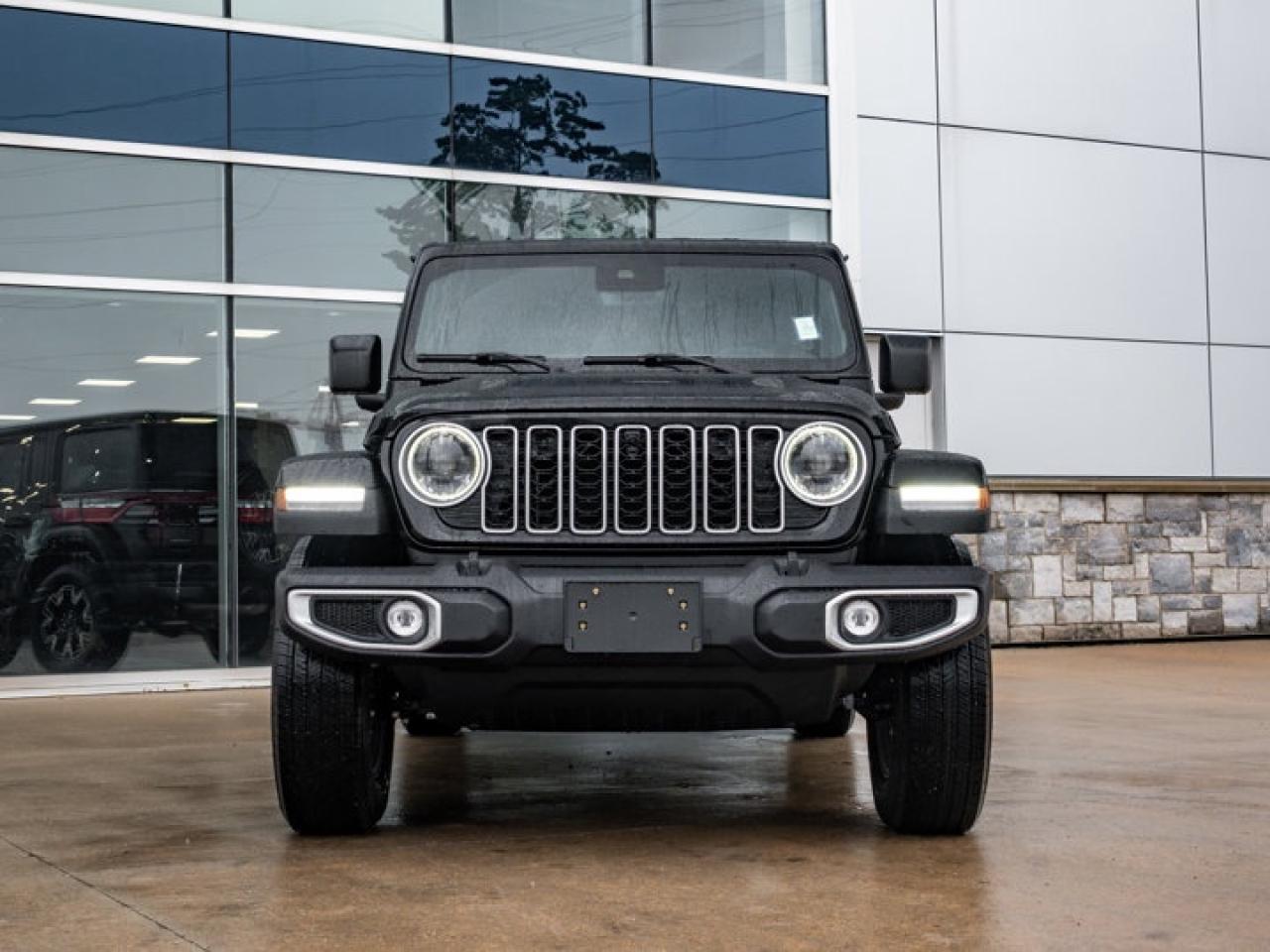 2025 Jeep Wrangler Sahara Photo