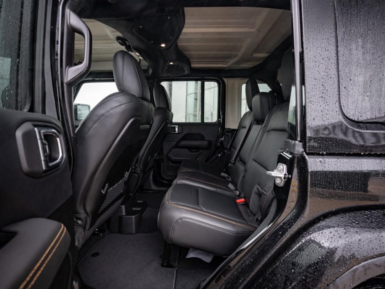 2025 Jeep Wrangler Sahara Photo