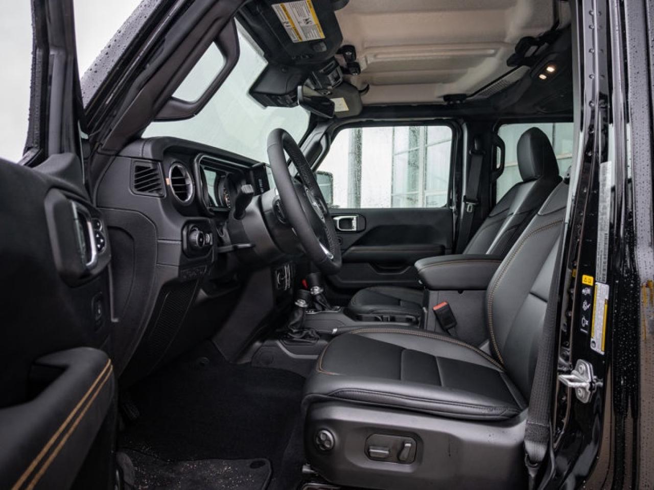 2025 Jeep Wrangler Sahara Photo