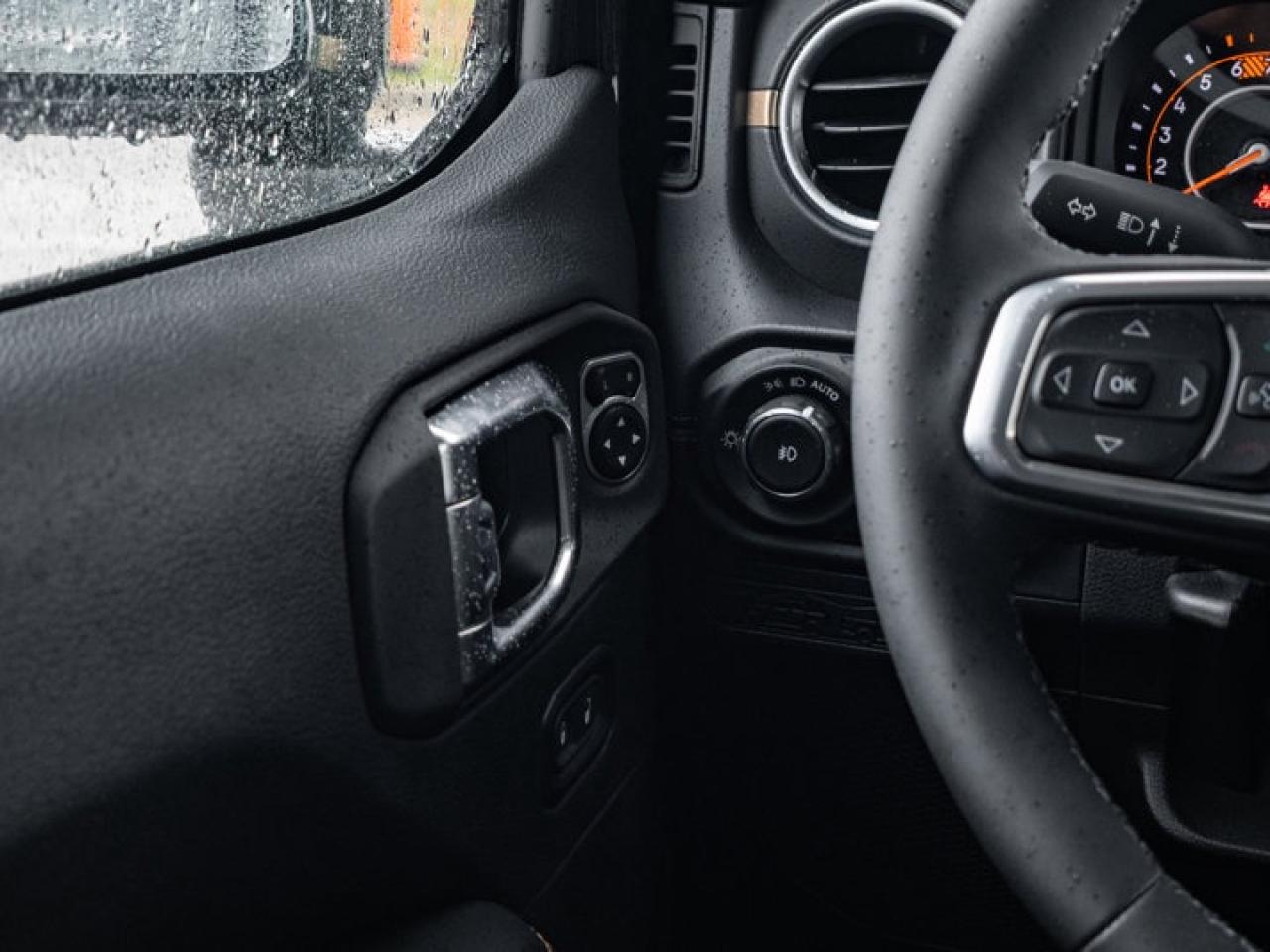 2025 Jeep Wrangler Sahara Photo