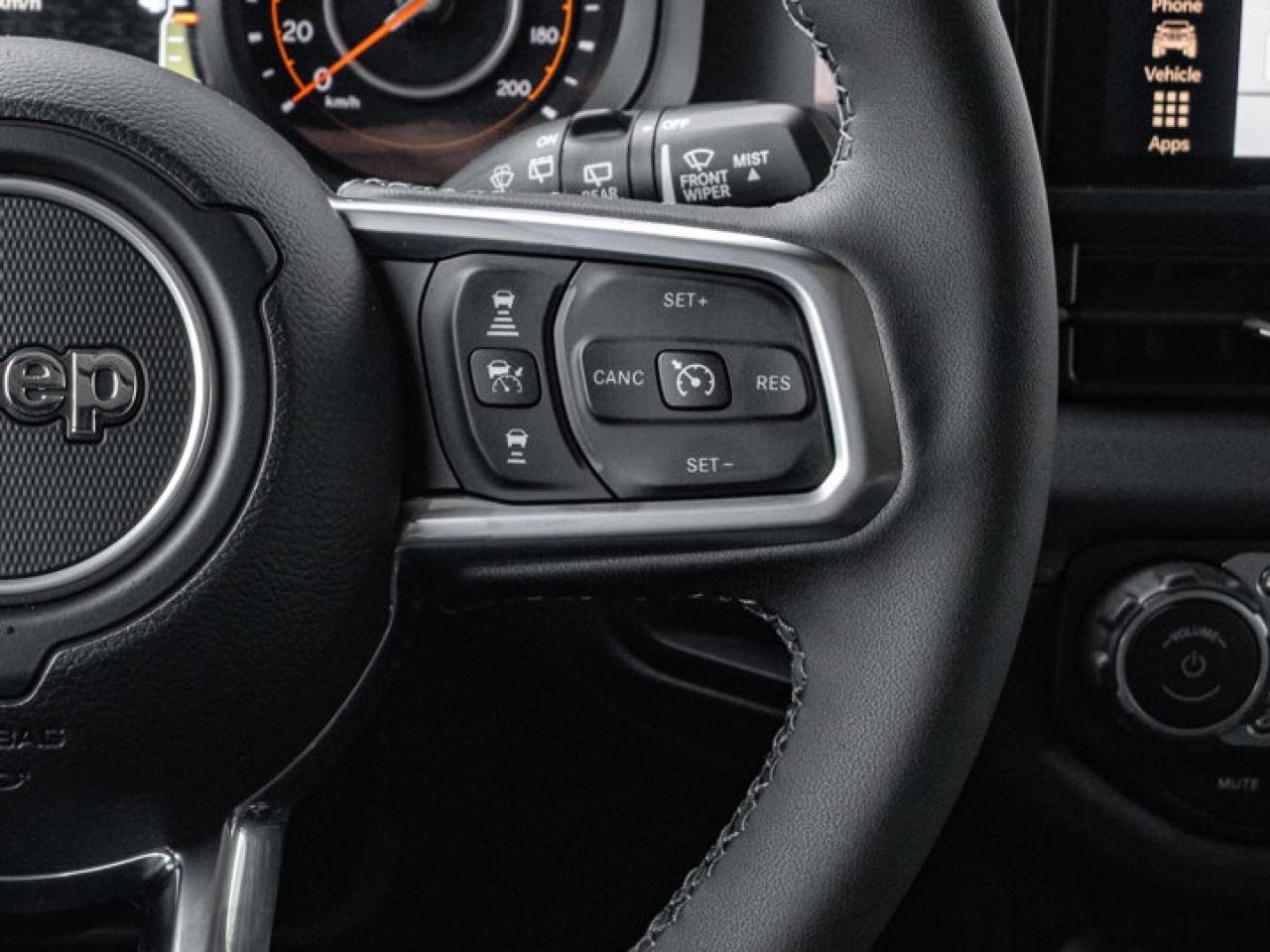 2025 Jeep Wrangler Sahara Photo