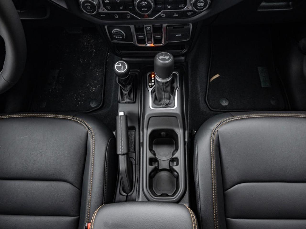 2025 Jeep Wrangler Sahara Photo