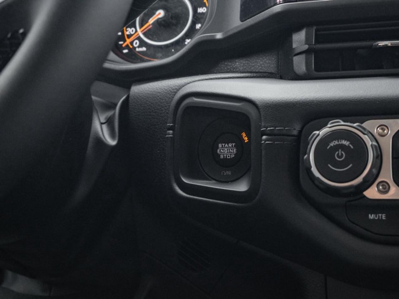 2025 Jeep Wrangler Sahara Photo