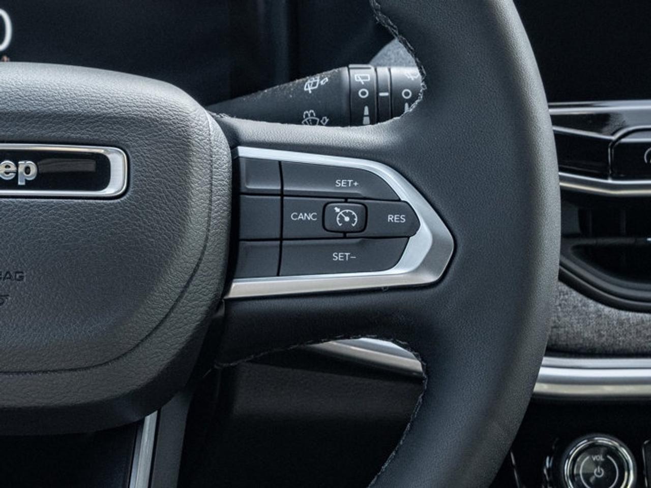 2026 Jeep Compass NORTH Photo