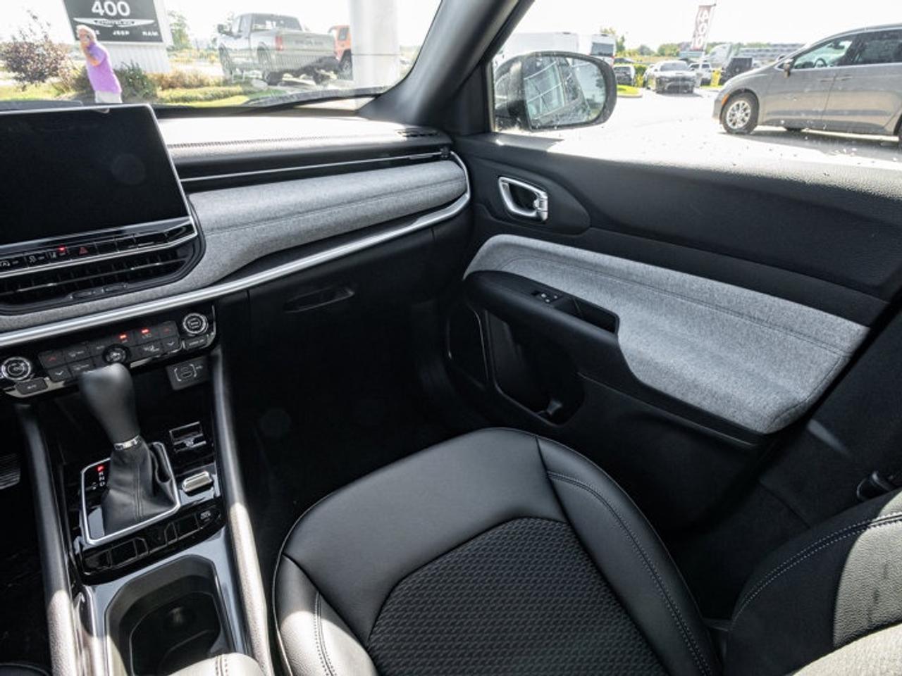 2026 Jeep Compass NORTH Photo