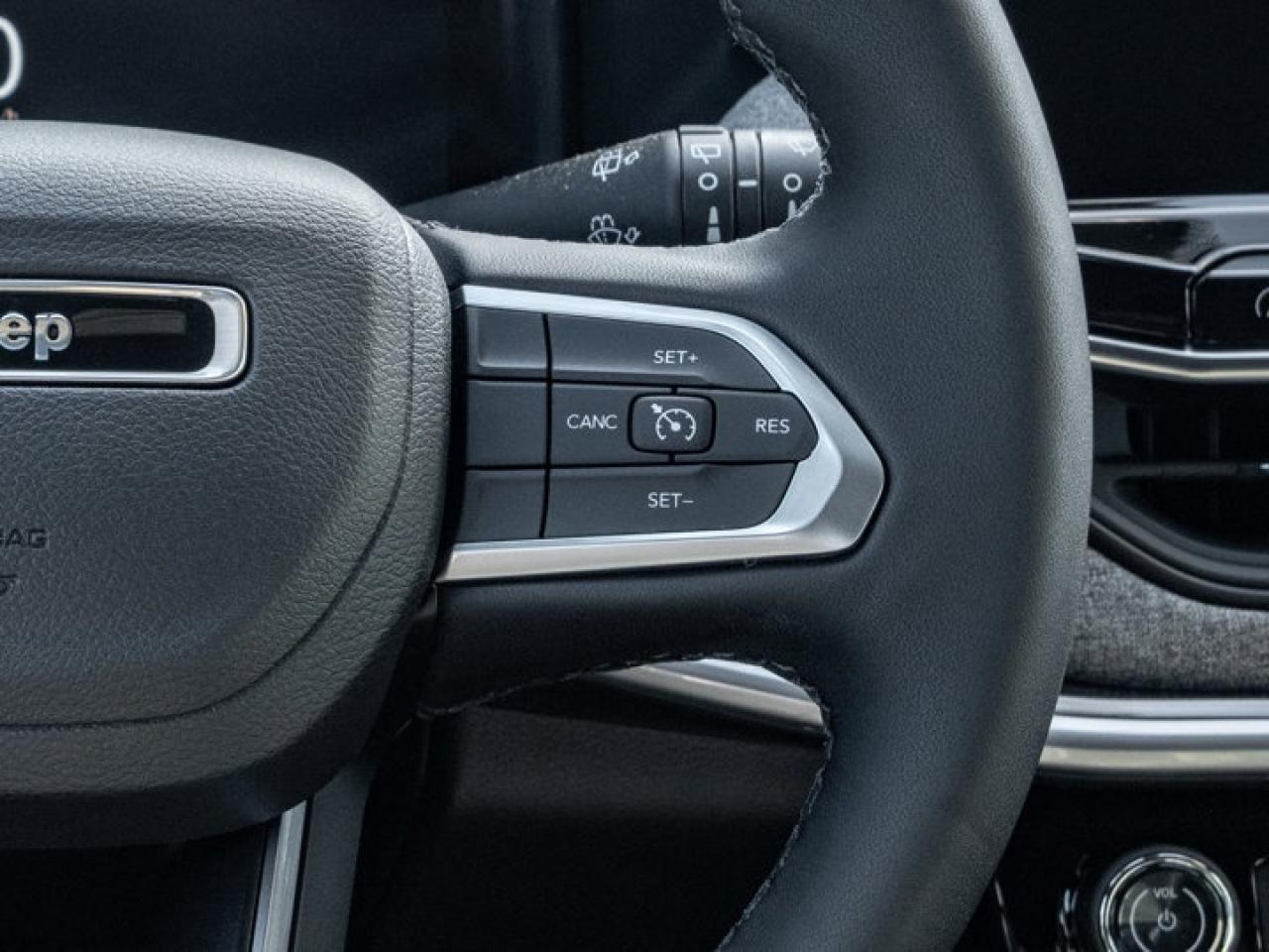 2026 Jeep Compass NORTH Photo