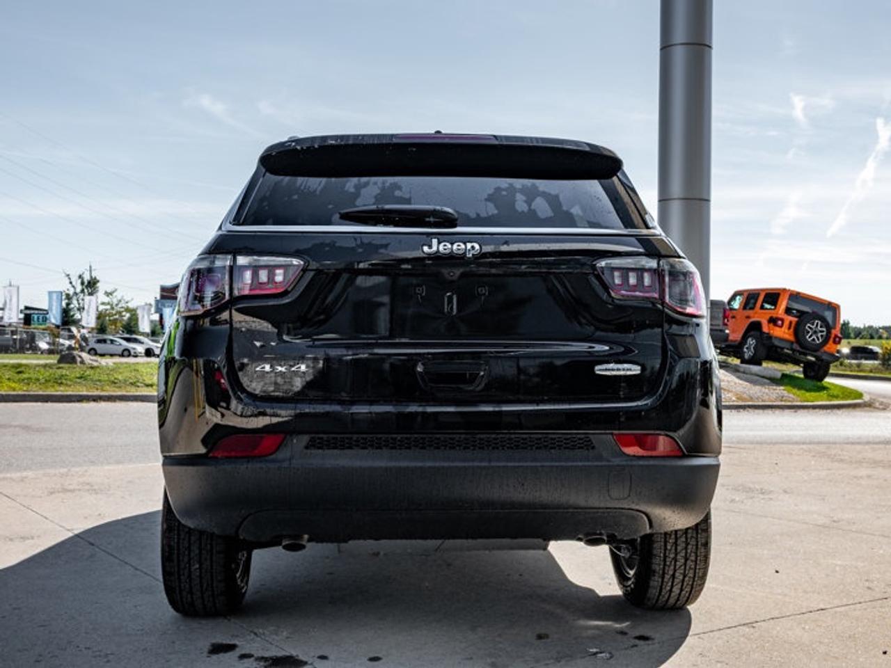 2026 Jeep Compass NORTH Photo