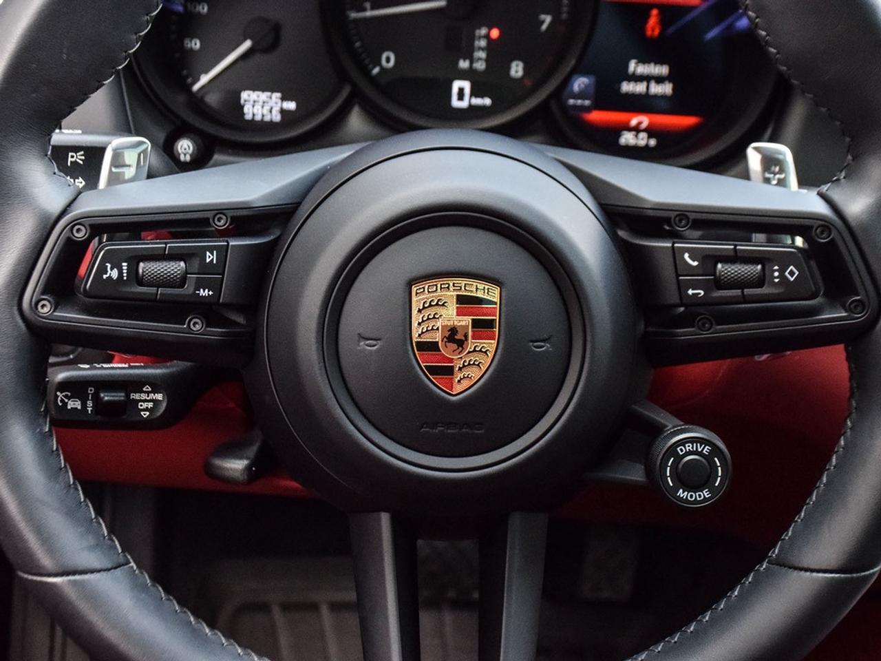 2024 Porsche Macan  Photo
