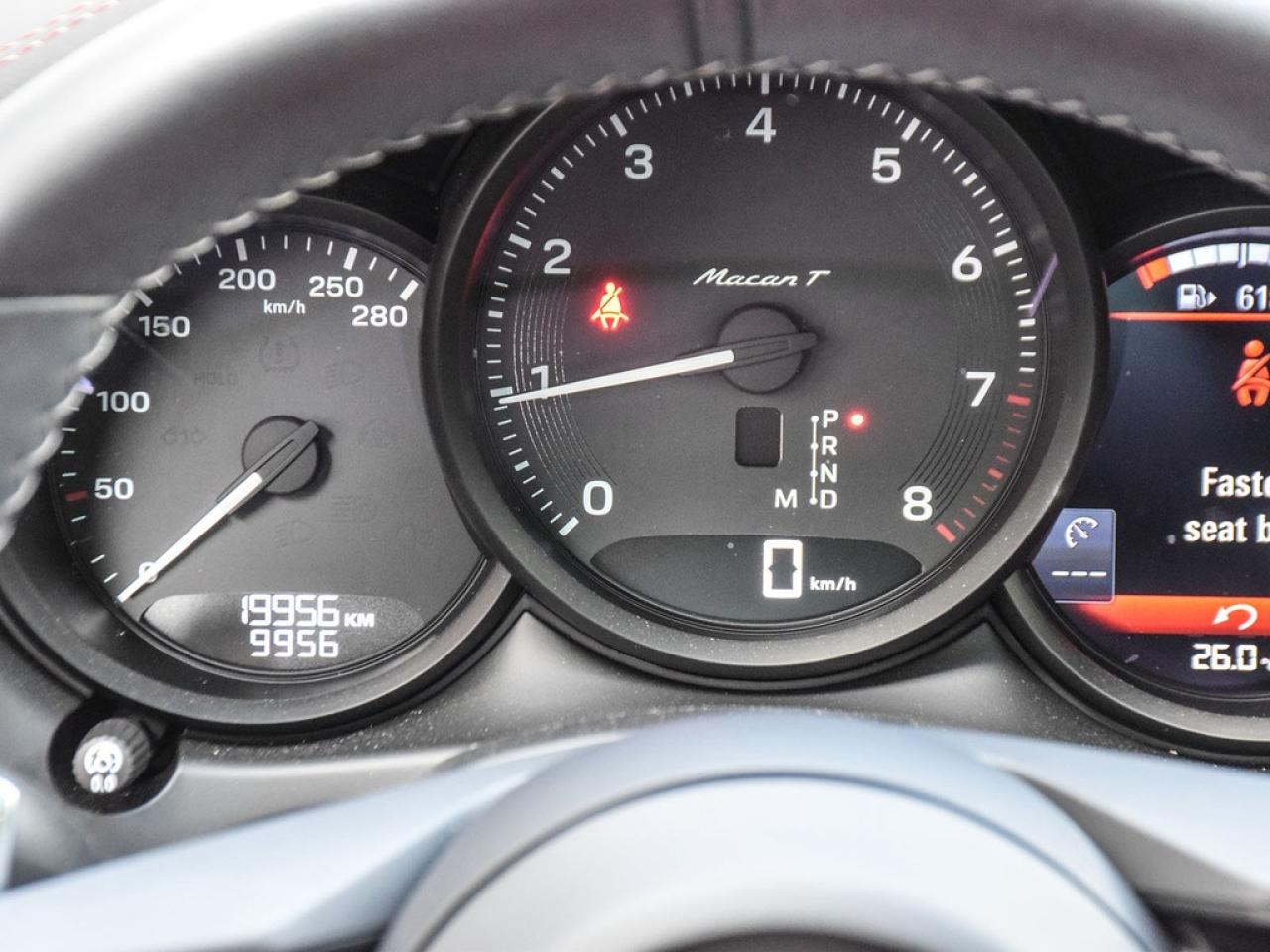 2024 Porsche Macan  Photo