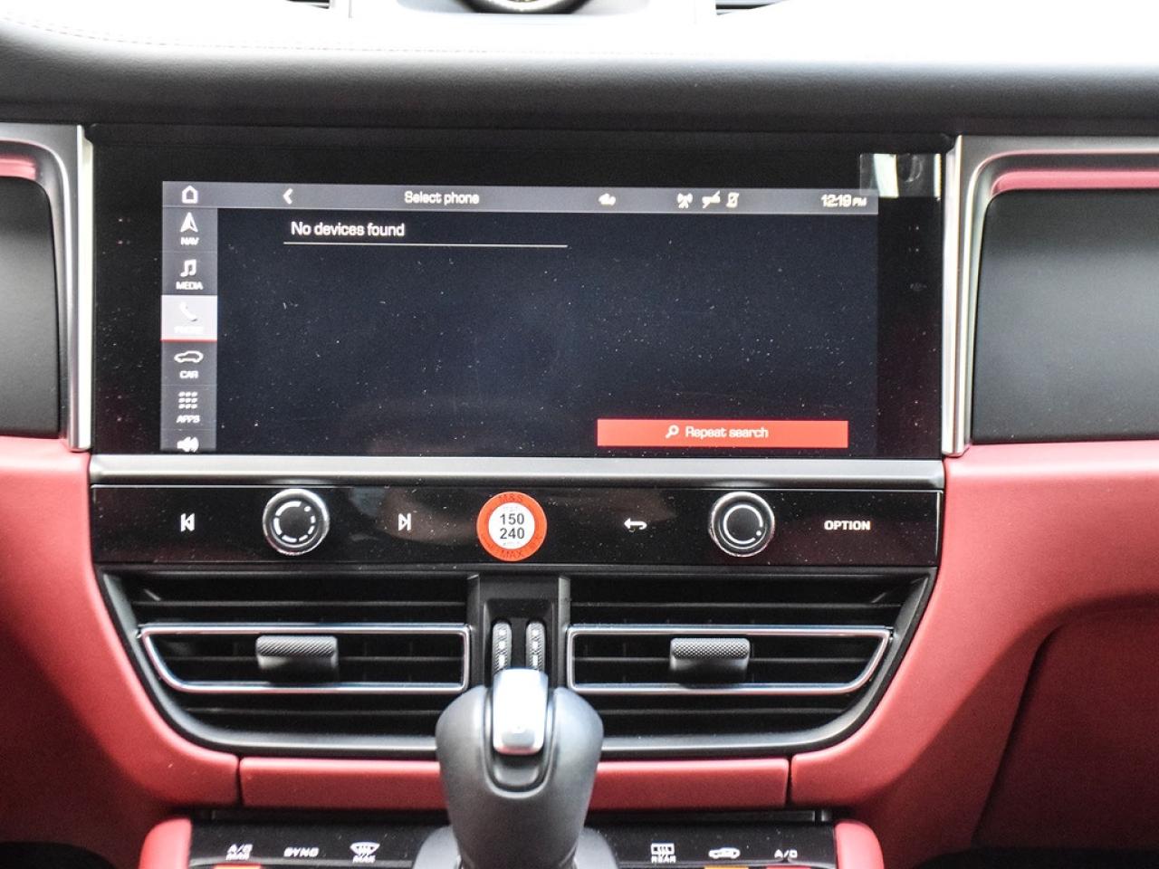 2024 Porsche Macan  Photo