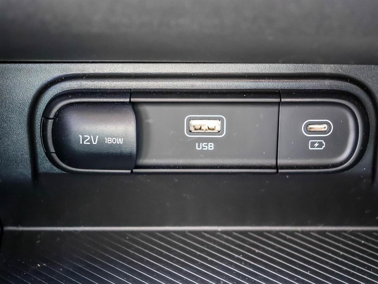 2025 Kia Sportage LX Photo