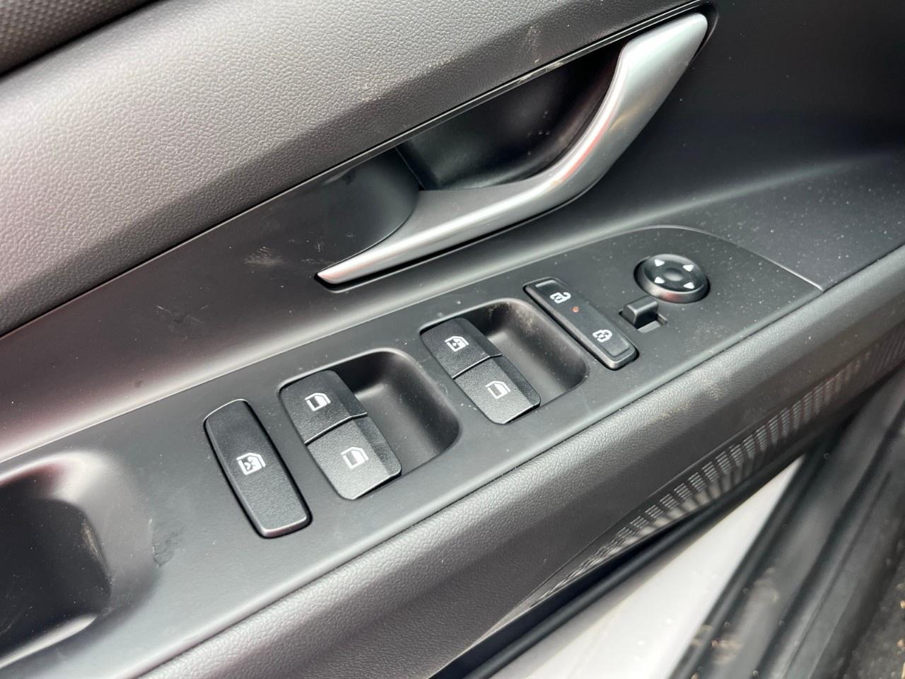 2025 Hyundai Elantra Preferred IVT w/Tech Pkg Photo