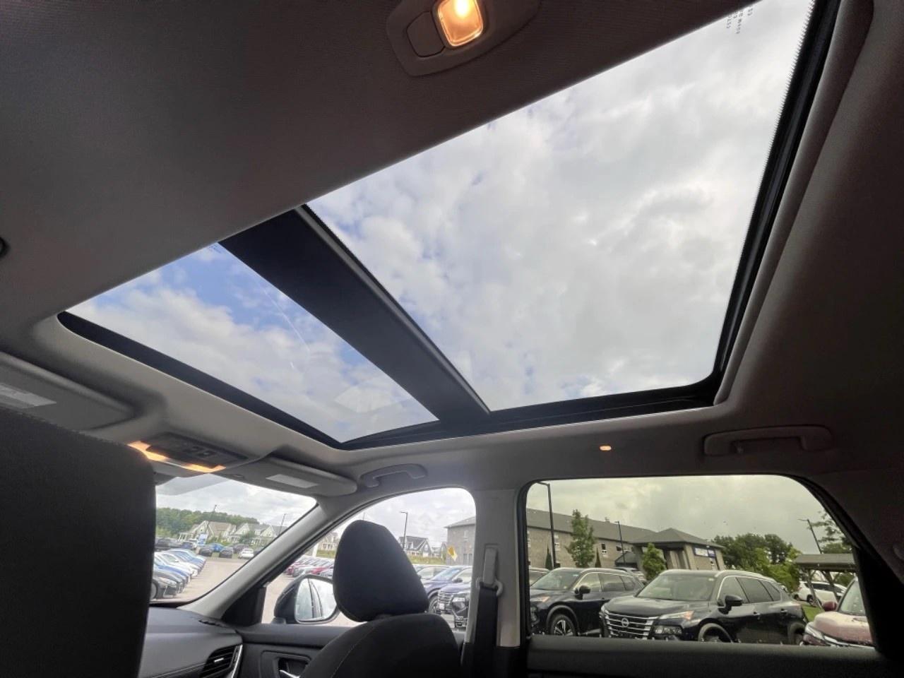 2026 Nissan Rogue AWD SV Moonroof Photo