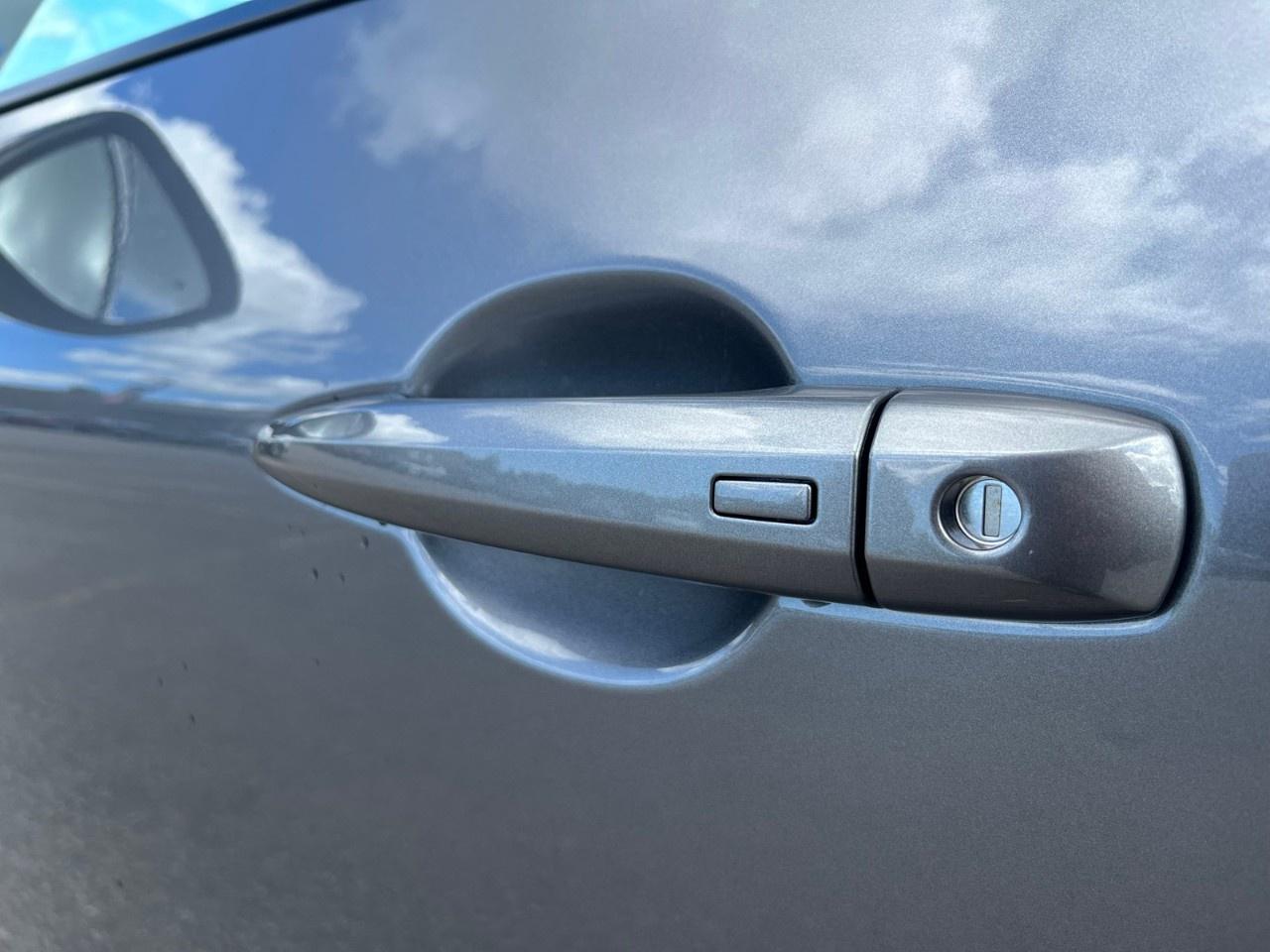 2026 Nissan Rogue AWD SV Moonroof Photo