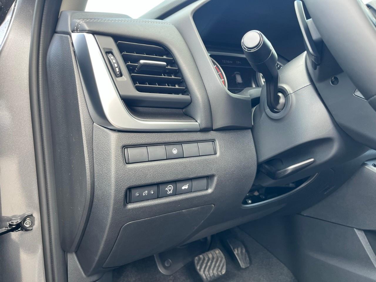 2026 Nissan Rogue AWD SV Moonroof Photo