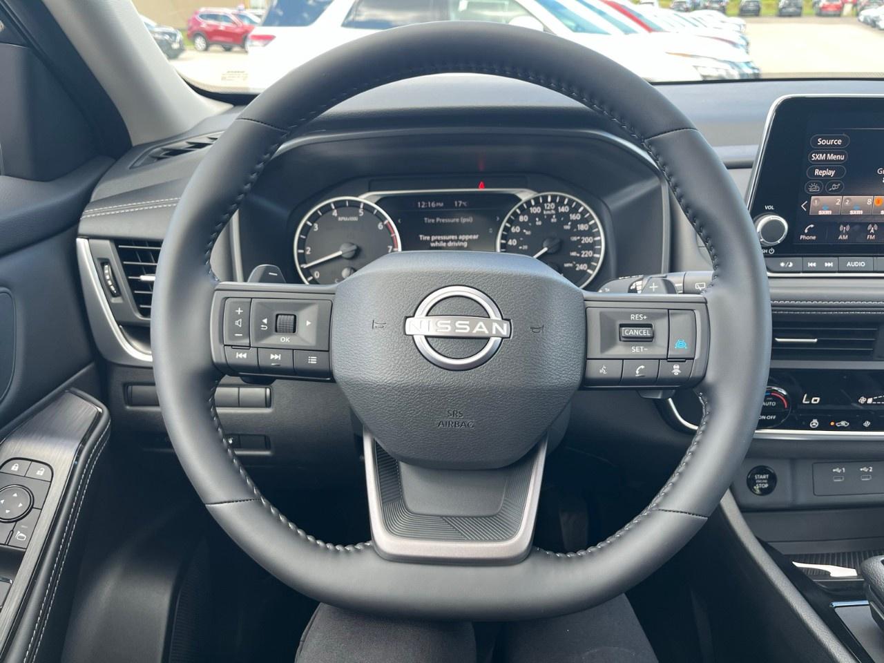 2026 Nissan Rogue AWD SV Moonroof Photo