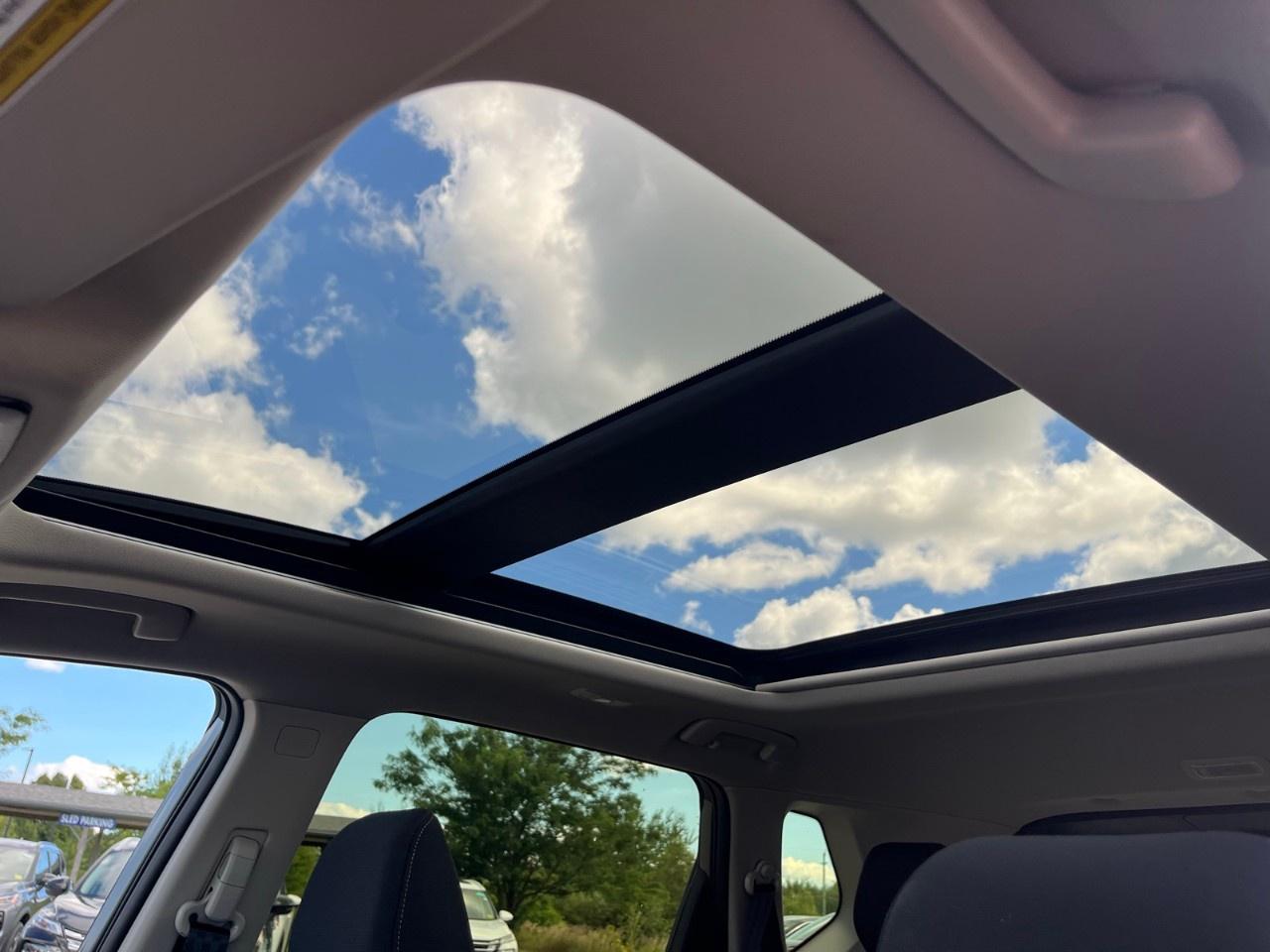2026 Nissan Rogue AWD SV Moonroof Photo
