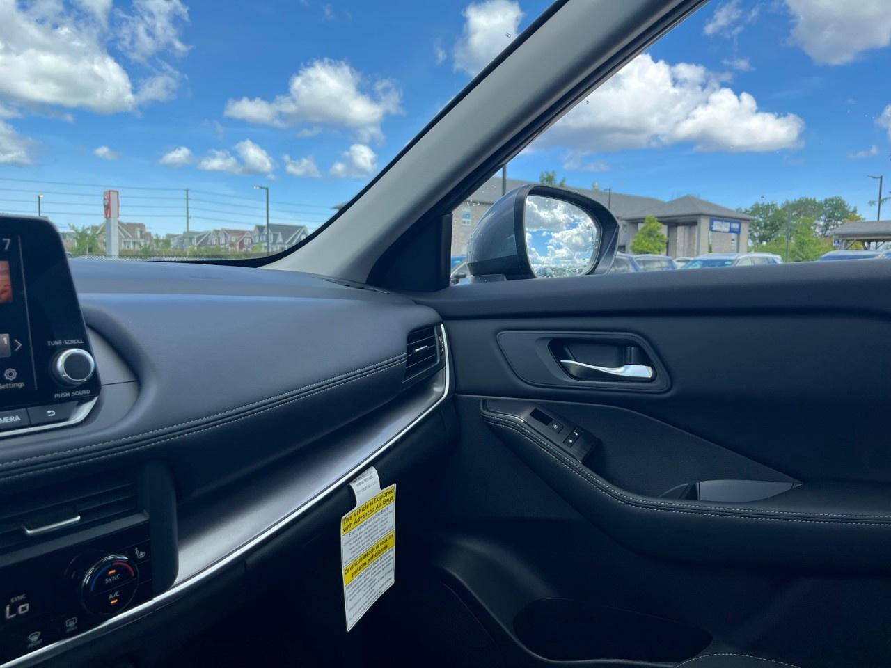 2026 Nissan Rogue AWD SV Moonroof Photo