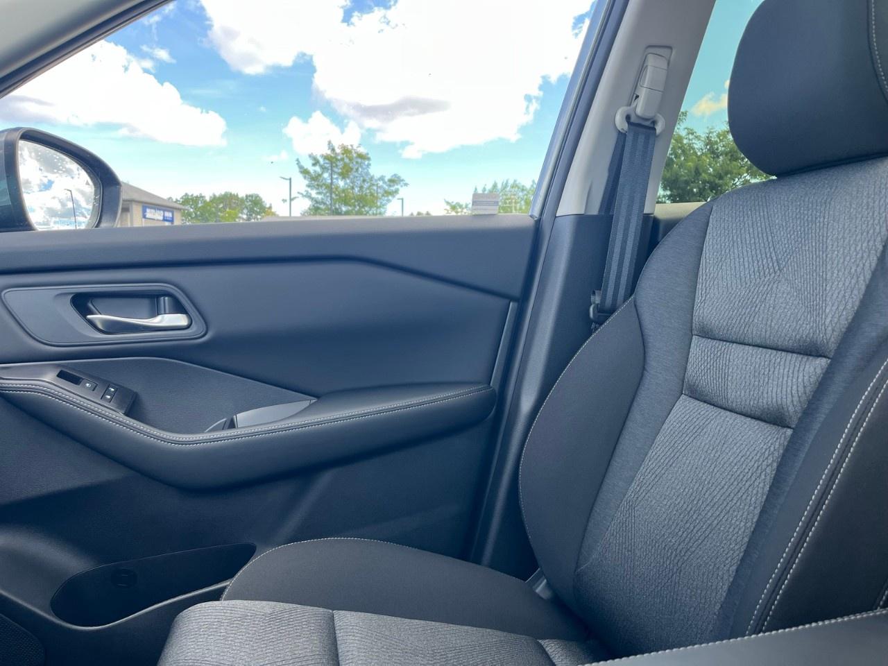 2026 Nissan Rogue AWD SV Moonroof Photo