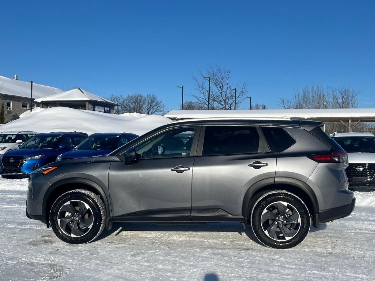 2026 Nissan Rogue AWD SV Moonroof Photo