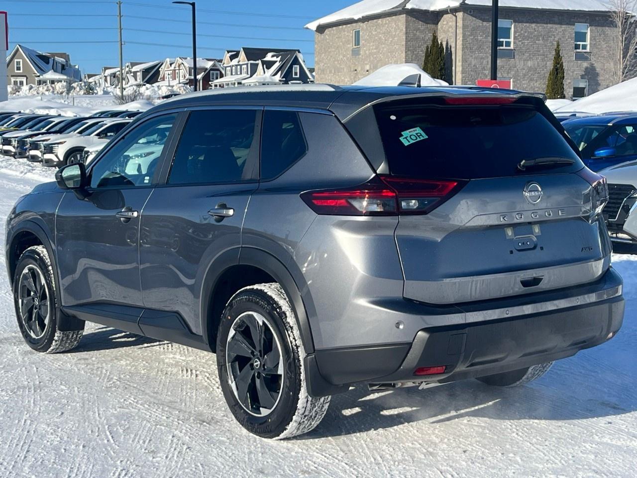 2026 Nissan Rogue AWD SV Moonroof Photo