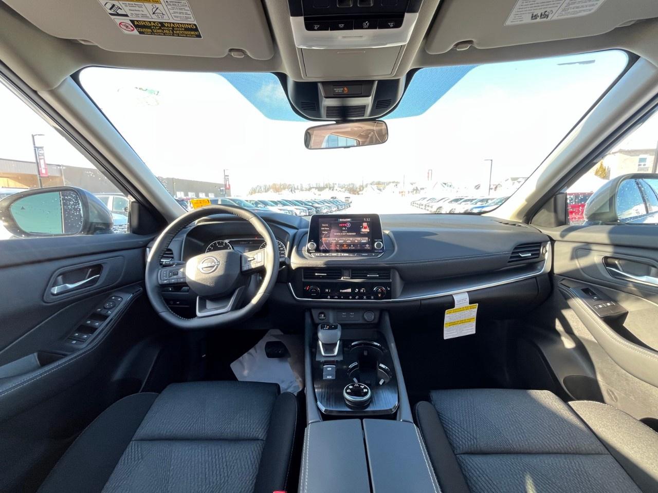 2026 Nissan Rogue AWD SV Moonroof Photo