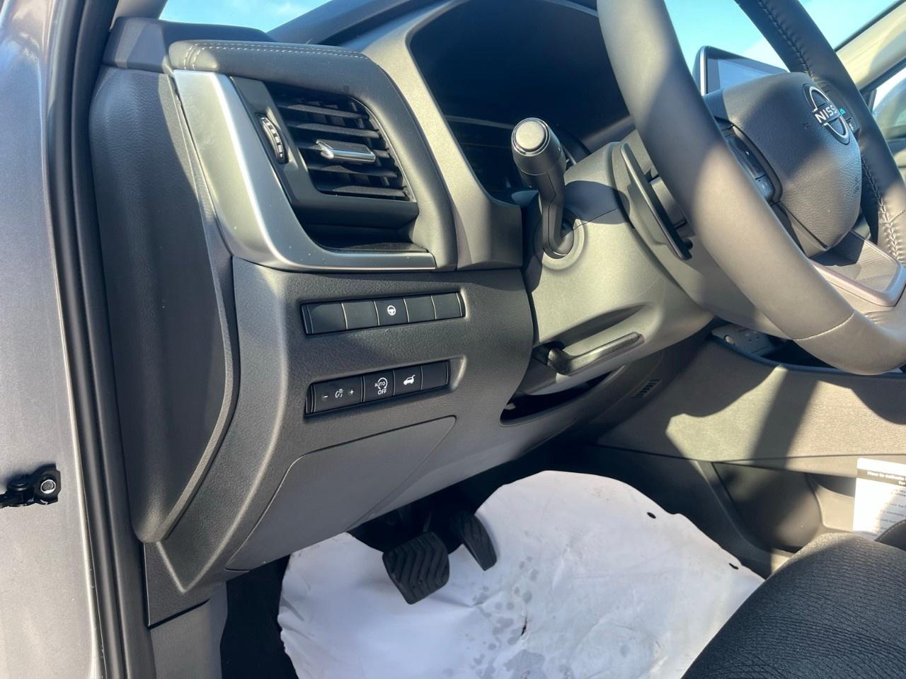 2026 Nissan Rogue AWD SV Moonroof Photo