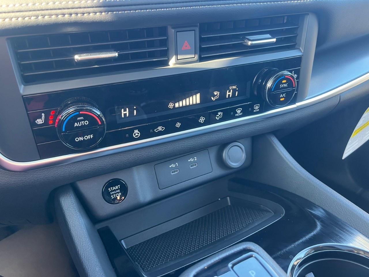 2026 Nissan Rogue AWD SV Moonroof Photo