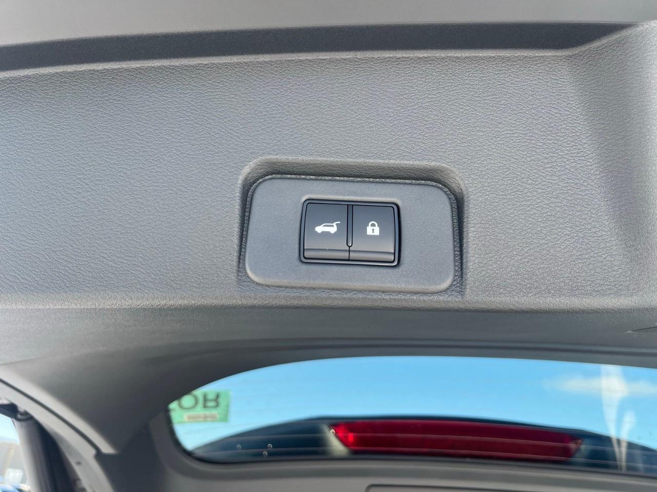 2026 Nissan Rogue AWD SV Moonroof Photo