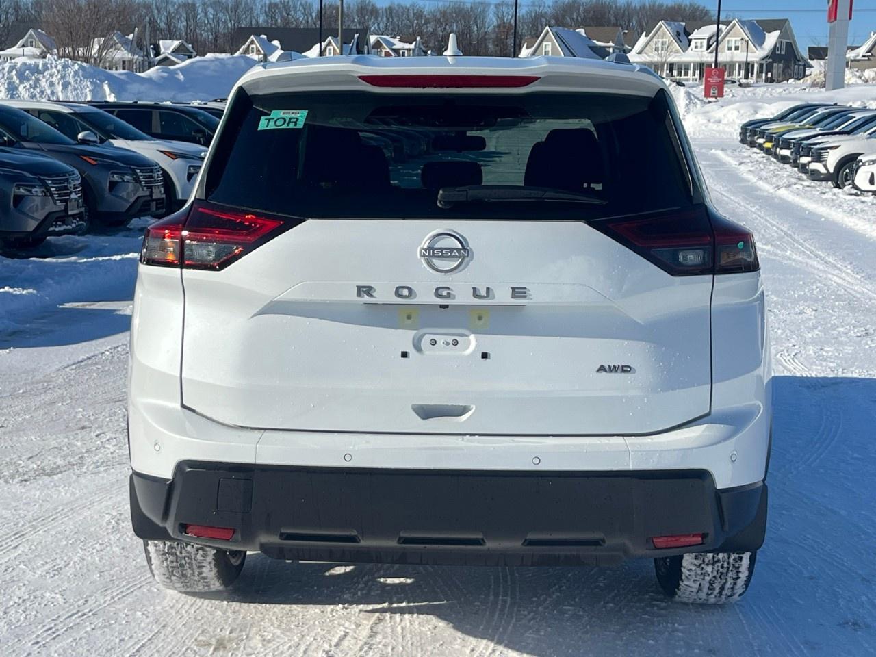 2026 Nissan Rogue AWD SV Moonroof Photo