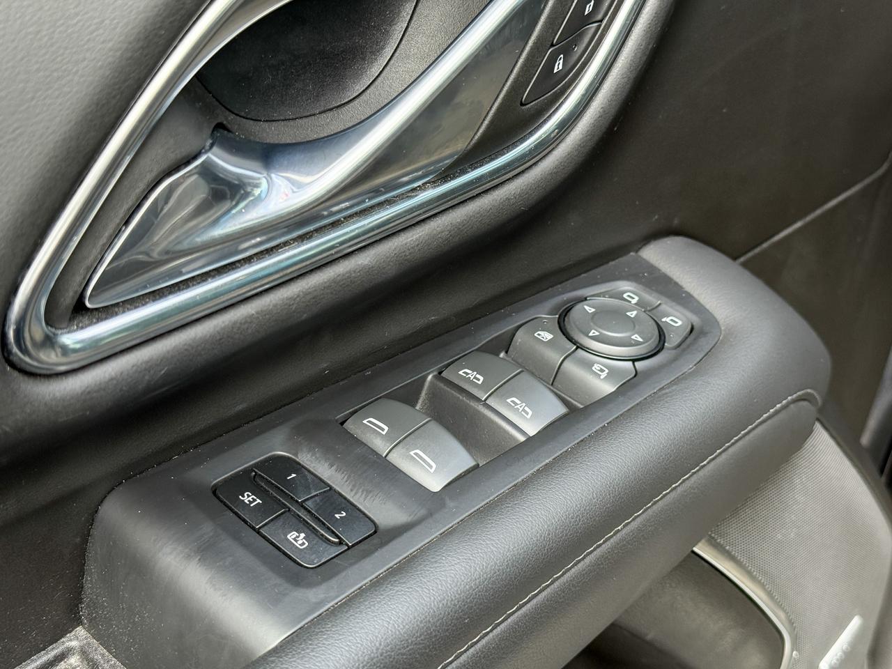 2023 Chevrolet Tahoe Z71 ONE OWNER, CLEAN CARFAX, 6.2L V8, MAX TRAILERING PACKAGE, HEATED SEATS, HEATED STEERING WHEEL, NAVIGATION, BOSE AUDIO SYSTEM, SUNROOF, REMOTE START, HD SURROUND VISION Photo