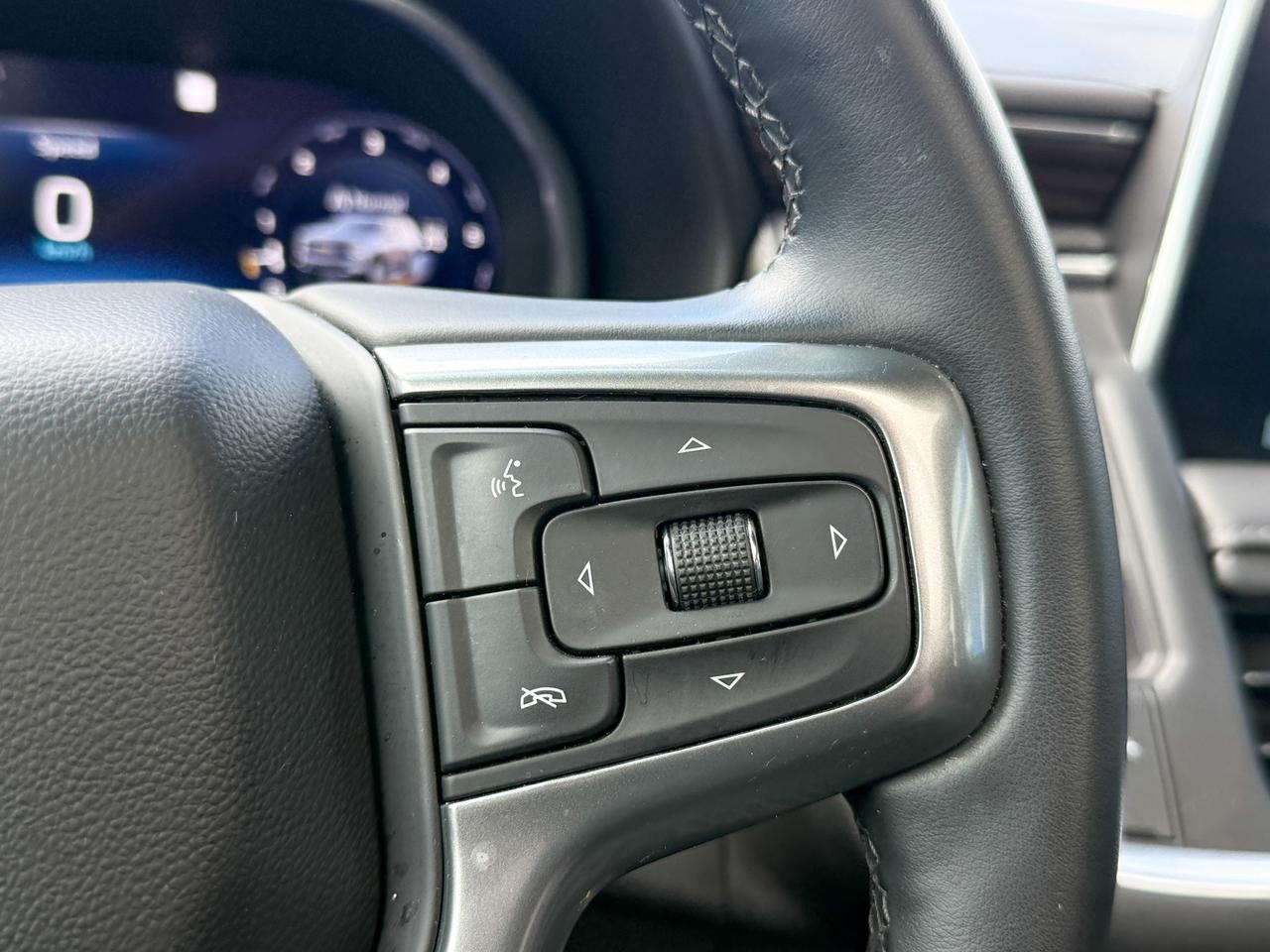 2023 Chevrolet Tahoe Z71 ONE OWNER, CLEAN CARFAX, 6.2L V8, MAX TRAILERING PACKAGE, HEATED SEATS, HEATED STEERING WHEEL, NAVIGATION, BOSE AUDIO SYSTEM, SUNROOF, REMOTE START, HD SURROUND VISION Photo