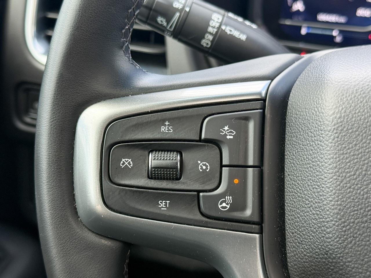 2023 Chevrolet Tahoe Z71 ONE OWNER, CLEAN CARFAX, 6.2L V8, MAX TRAILERING PACKAGE, HEATED SEATS, HEATED STEERING WHEEL, NAVIGATION, BOSE AUDIO SYSTEM, SUNROOF, REMOTE START, HD SURROUND VISION Photo