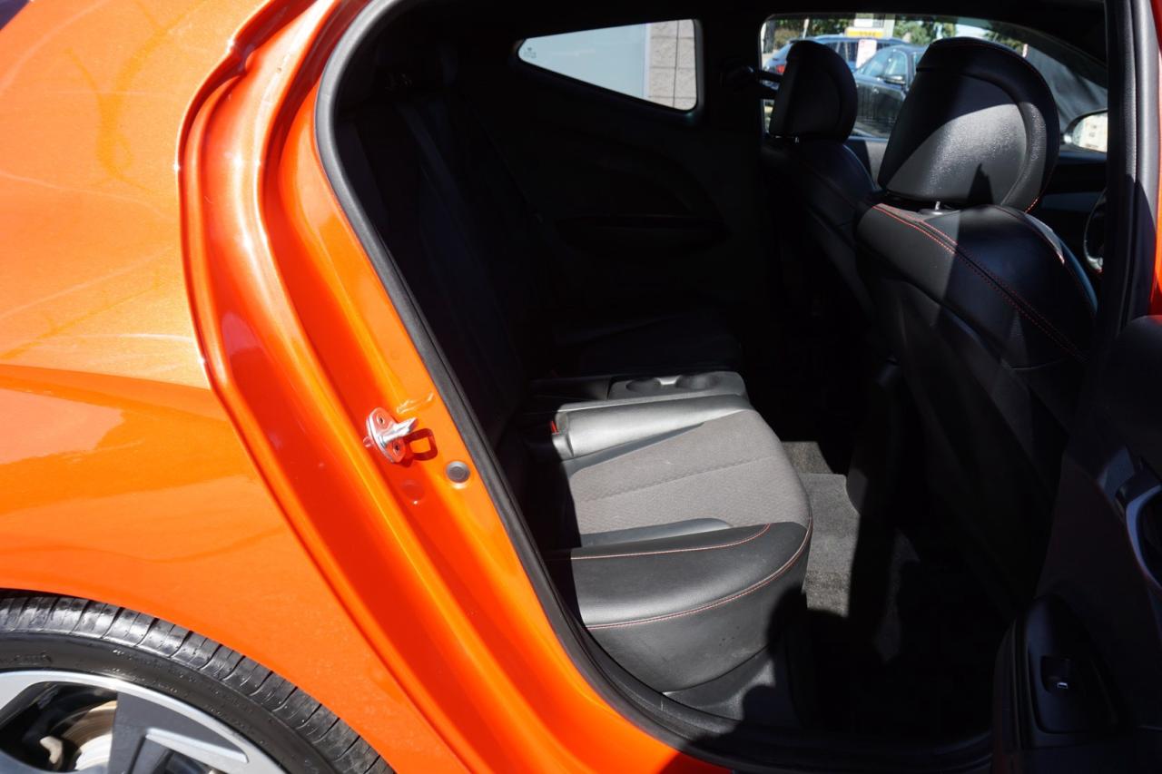2019 Hyundai Veloster 1.6 TURBO R-SPEC 6 SPEED CERTIFIED *ACCIDENT FREE* CAMERA BLUETOOTH LEATHER HEATED SEATS PANO ROOF CRUISE ALLOYS - Photo #16