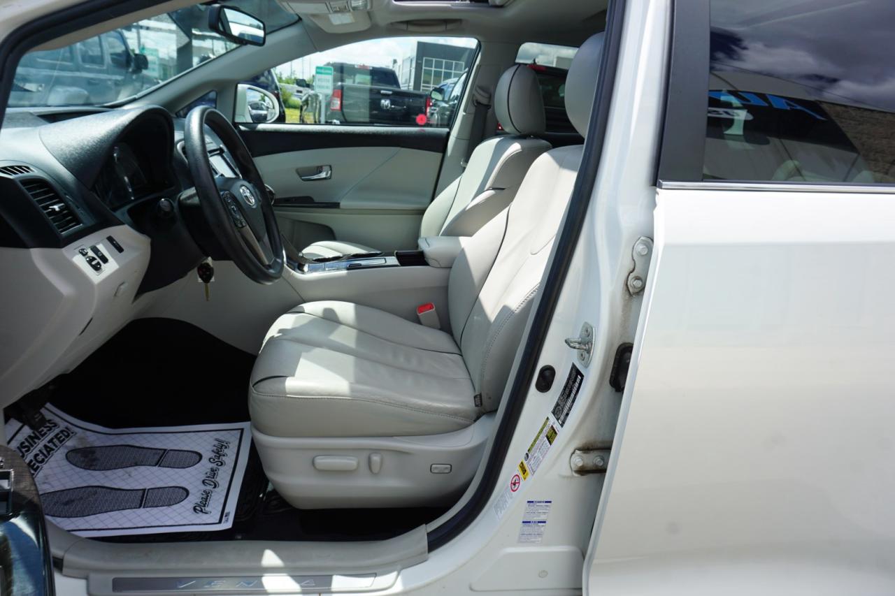 2014 Toyota Venza V6 XLE AWD CERTIFIED *ACCIDENT FREE*TOYOTA MAINTAIN* CAMERA BLUETOOTH LEATHER HEATED SEATS PANO ROOF CRUISE ALLOYS - Photo #15