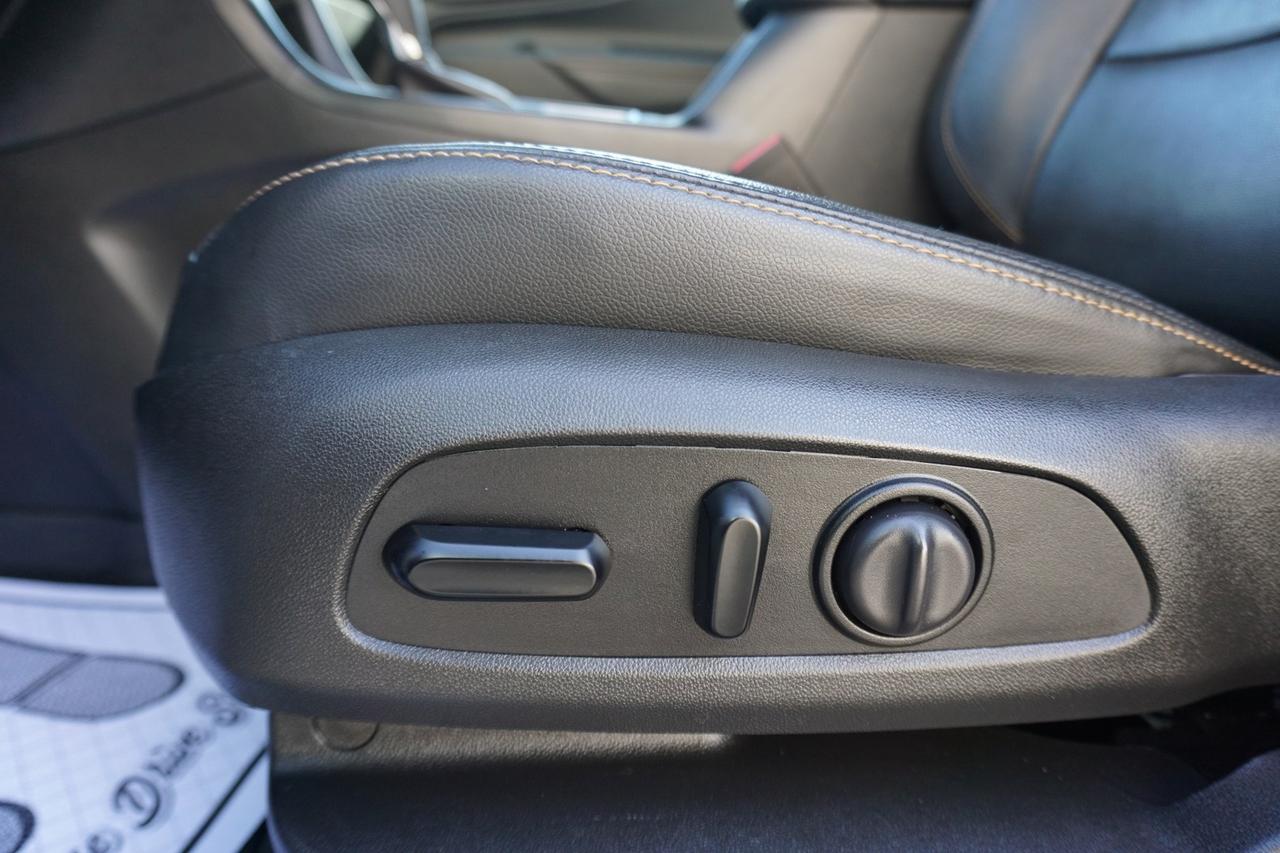 2021 Chevrolet Equinox PREMIER AWD CERTIFIED *ACCIDENT FREE* CAMERA BLUETOOTH LEATHER HEATED SEATS CRUISE ALLOYS Photo