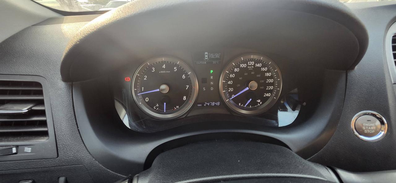 2011 Lexus ES 350 4dr Sdn Photo