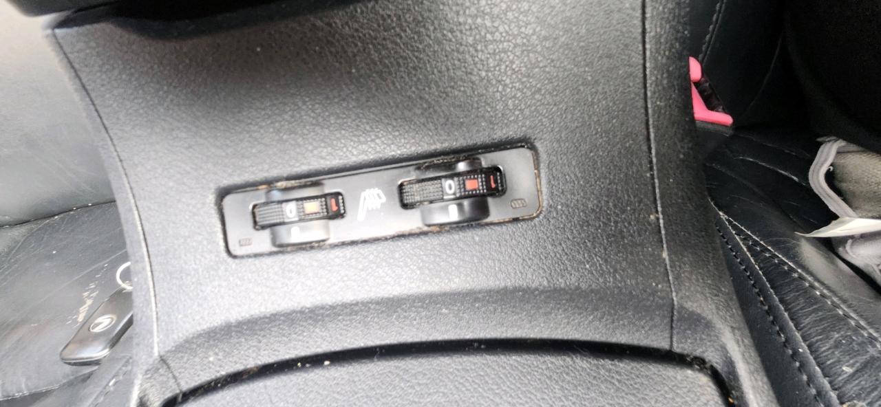 2011 Lexus ES 350 4dr Sdn Photo