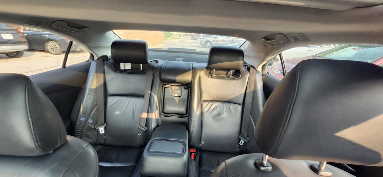 2011 Lexus ES 350 4dr Sdn Photo