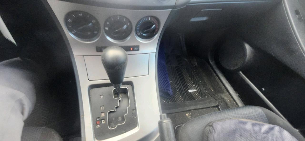 2011 Mazda MAZDA3 4dr Sdn Auto GX Photo