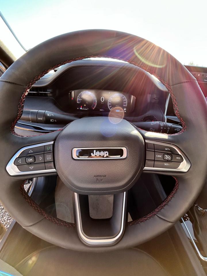 2023 Jeep Compass Trailhawk - Photo #13