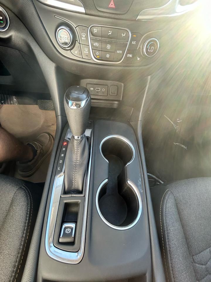 2021 Chevrolet Equinox AWD 4dr LT w/2FL - Photo #10
