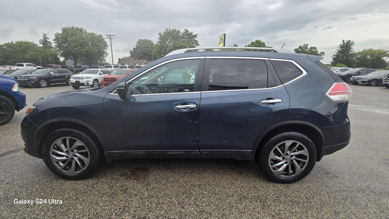 2015 Nissan Rogue SL - Photo #2