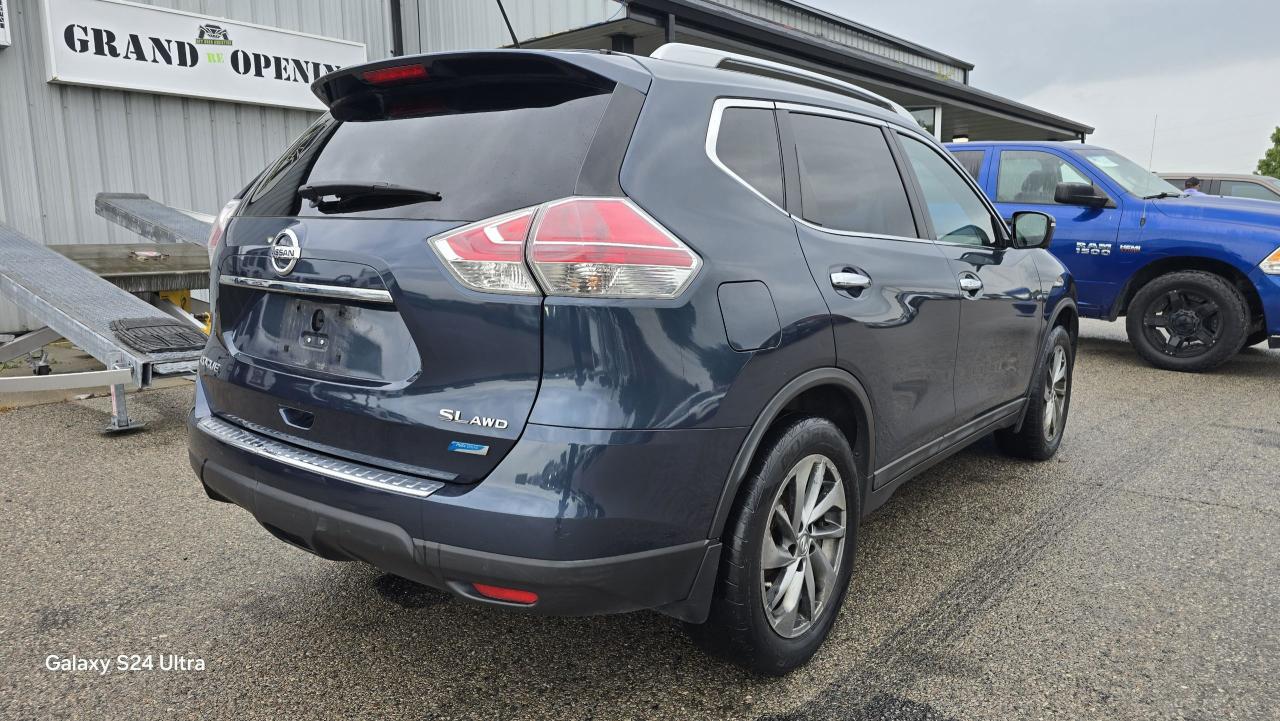 2015 Nissan Rogue SL - Photo #5