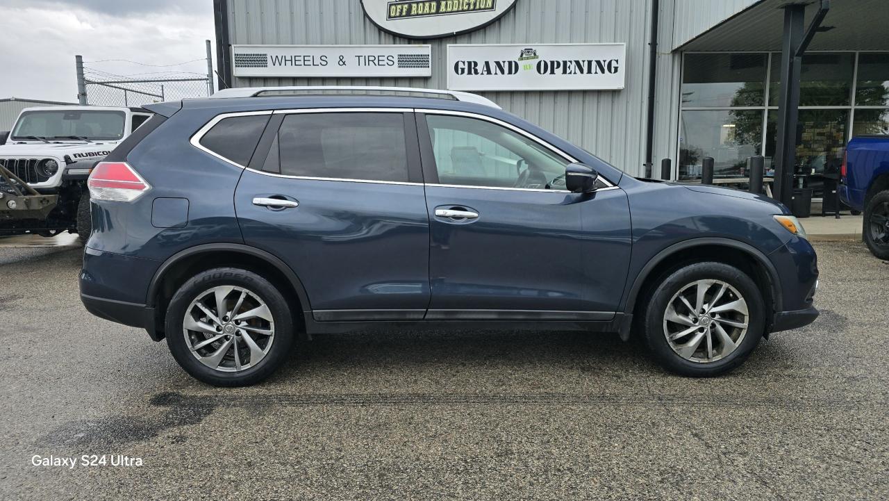 2015 Nissan Rogue SL - Photo #6