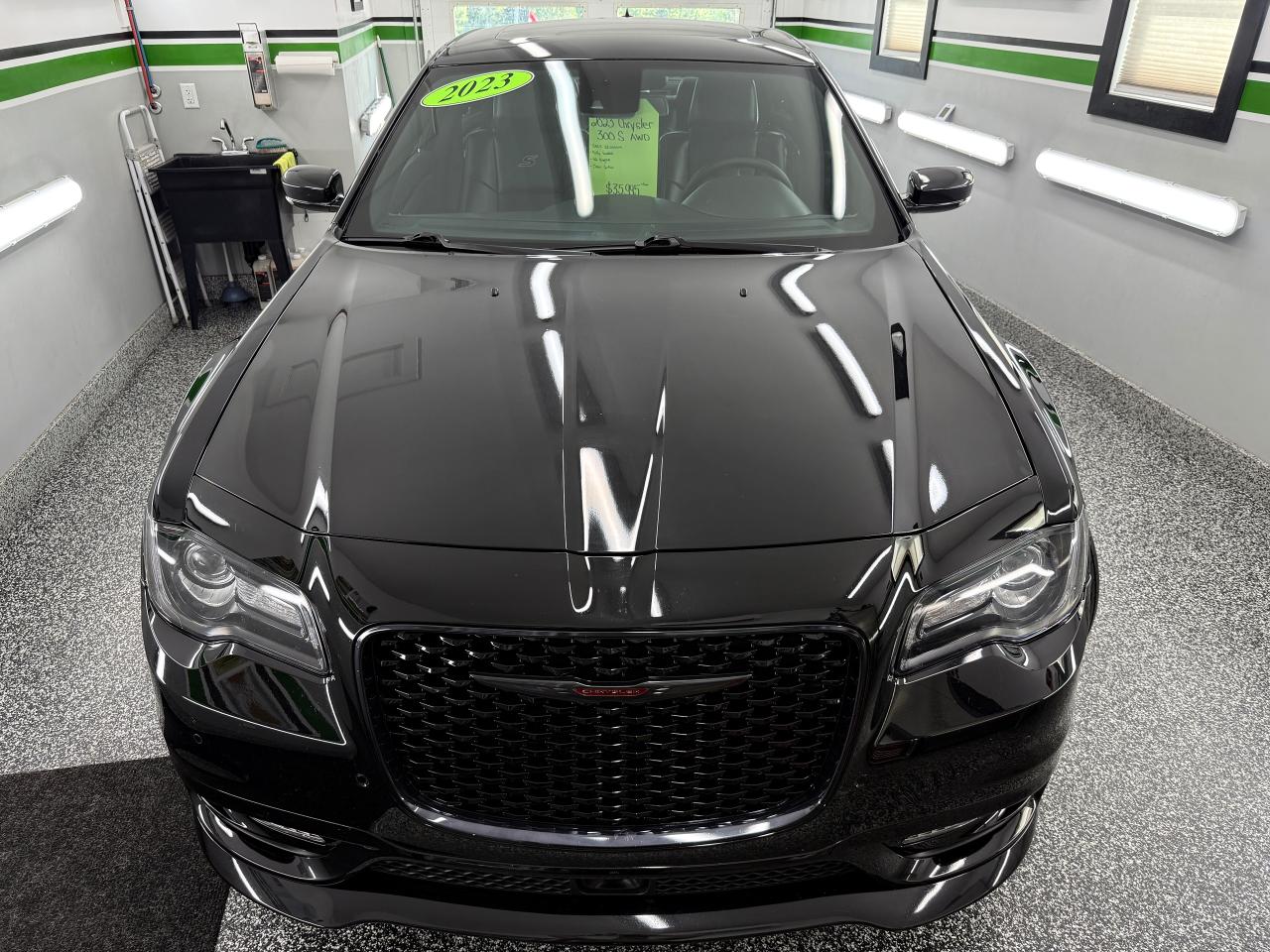 2023 Chrysler 300 *PENDING SALE* - Photo #2
